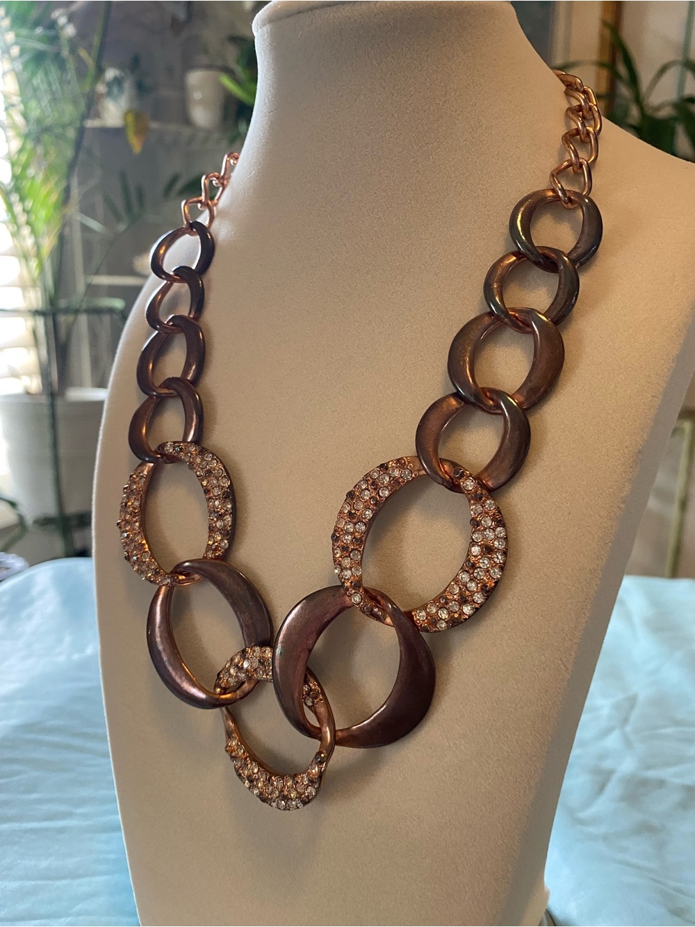 GOLD-TONE RHINESTONE STATEMENT LINK NECKLACE - Picture 14 of 14